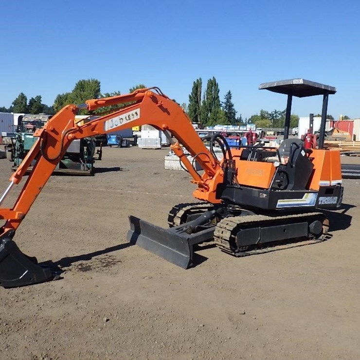 TAKEUCHI TB260