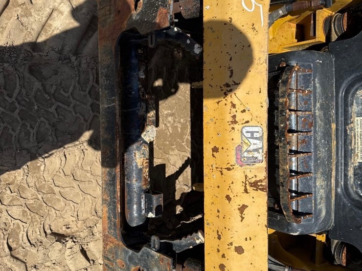 caterpillar-249d3-image-23