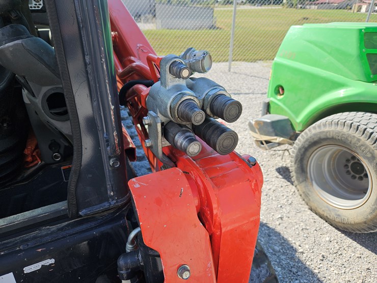 2022-kubota-svl97-2-image-6