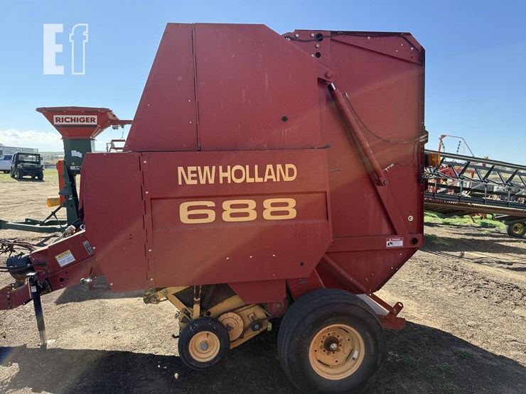 new-holland-688-image-12