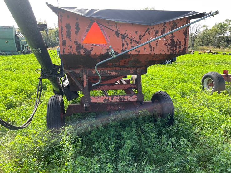 #4457-•-gravity-cart-with-3'-auger-image-10
