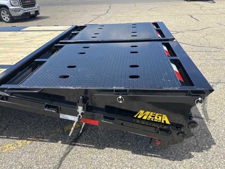 #1795-•-unused-2025-big-tex-14gn-gooseneck-trailer-image-16