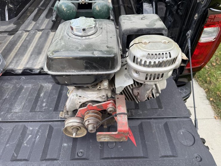 #2118-•-honda-gx270-small-engine-image-4