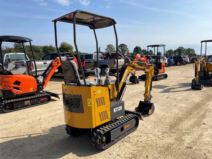 #205-•-new-rt12r-mini-excavator-image-5