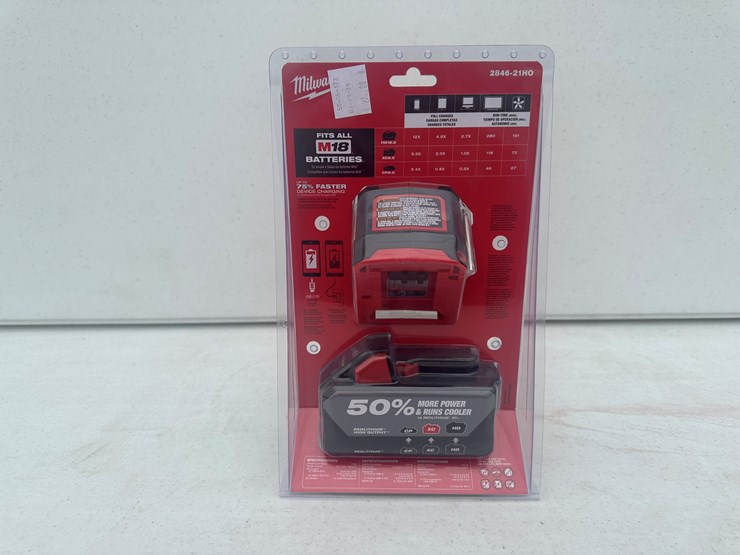 #1588-•-milwaukee-m18™-top-off™-175w-power-supply-image-1