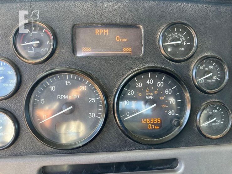 2012-peterbilt-367-image-44