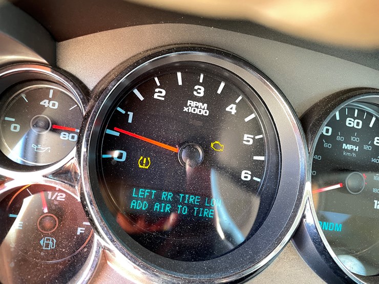 2010-chevrolet-silverado-1500-image-80