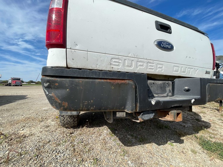 2011-ford-f250-xl-image-23