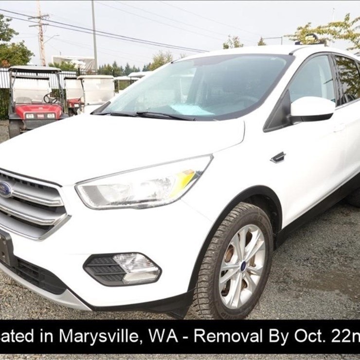 2017 FORD ESCAPE SE