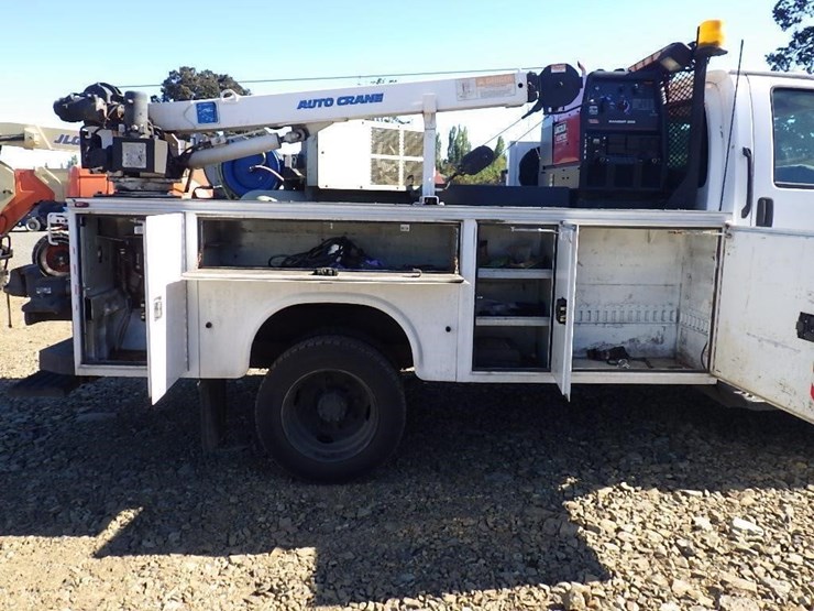 2008-gmc-c5500-11'-s/a-service-truck-image-30