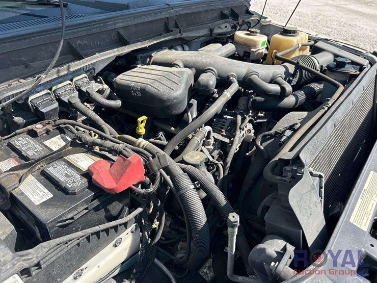 2016-ford-f550-image-8