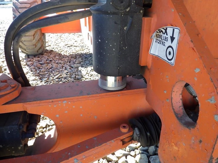 2012-jlg-400s-image-13