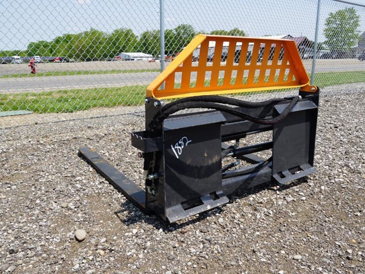 #2521-•-new!-wolverine-pallet-fork-hydraulic-adjustable-image-3