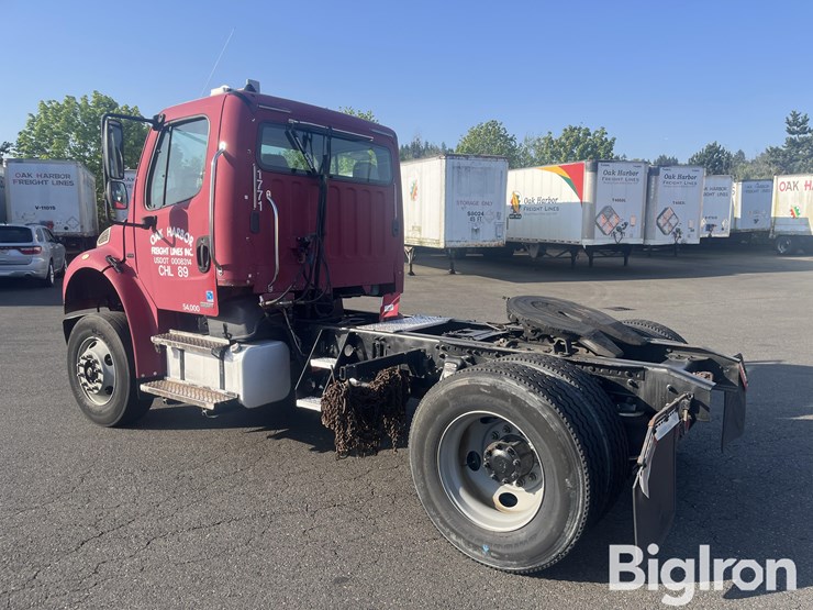 2006-freightliner-m2-truck-tractor-image-7