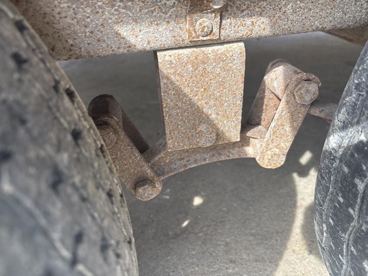 #5074-•-2017-sure-track-aluminum-16'-utility-trailer-image-29