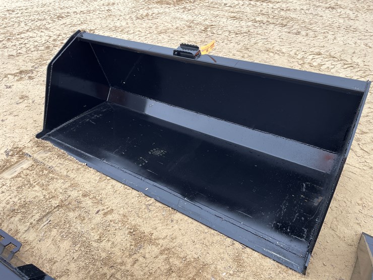 #2006-•-new-kc-84"-snow/litter-skid-steer-bucket-image-1