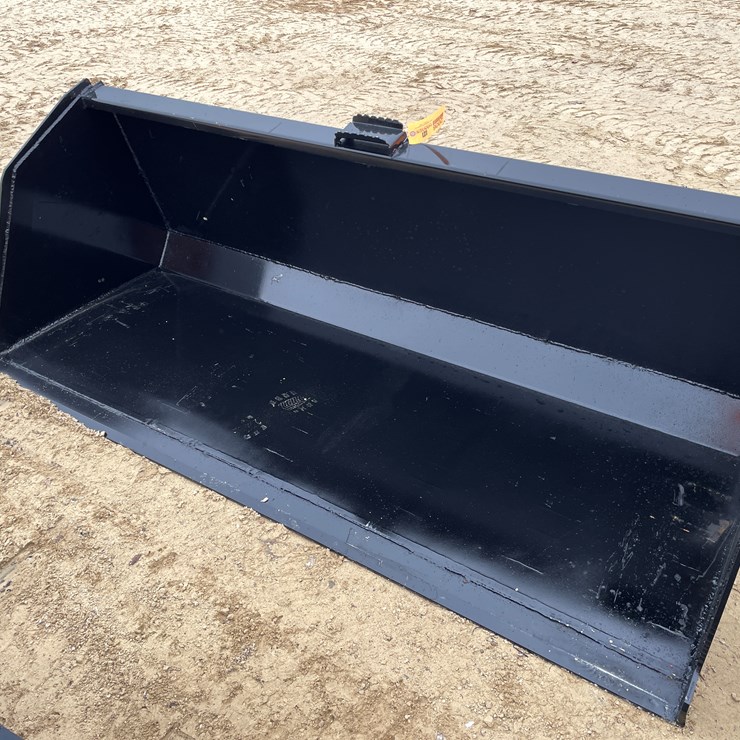 #2006 • New KC 84" Snow/Litter Skid Steer Bucket