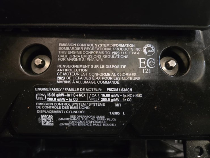 #1787-•-sea-doo-switch-boat-image-34