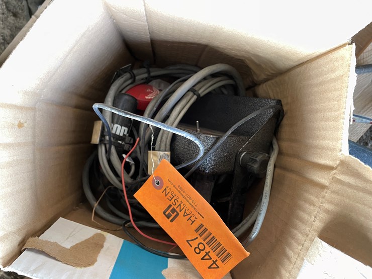 #4487-•-sensor-1.com-population-monitor-image-2