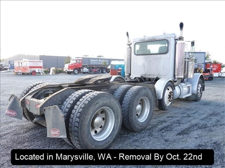 2000-peterbilt-379-image-26