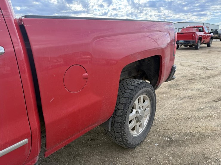 #2146-•-2015-chevrolet-silverado-2500hd-ltz-4x4-pickup-tru-image-15