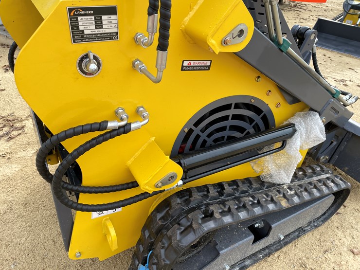 #215-•-new-landhonor-ride-on-skid-steer-loader-image-15