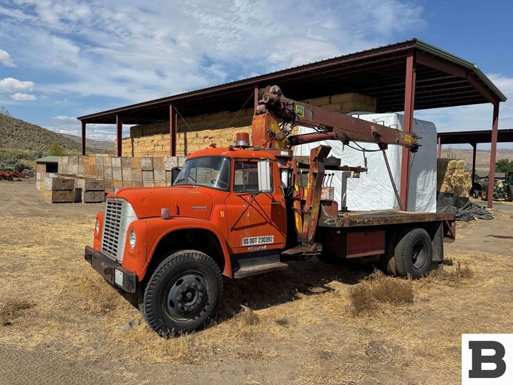 1971-international-loadstar-image-1