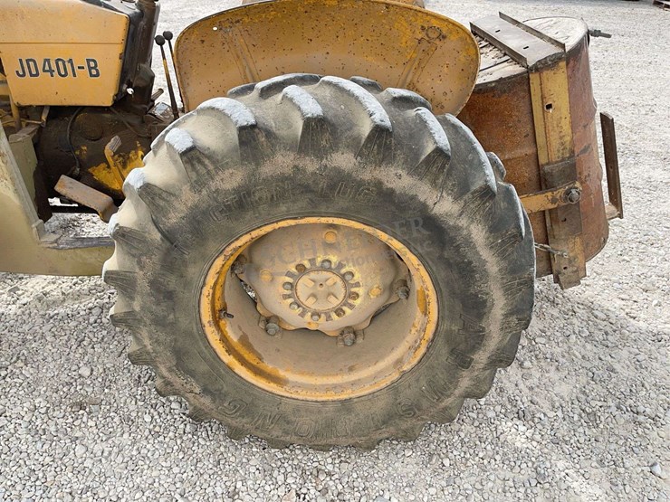 john-deere-401-image-30