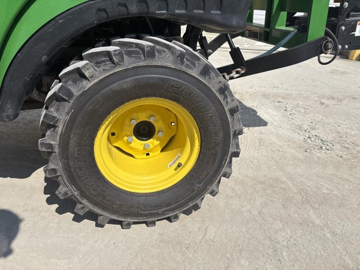 john-deere-1025-image-28