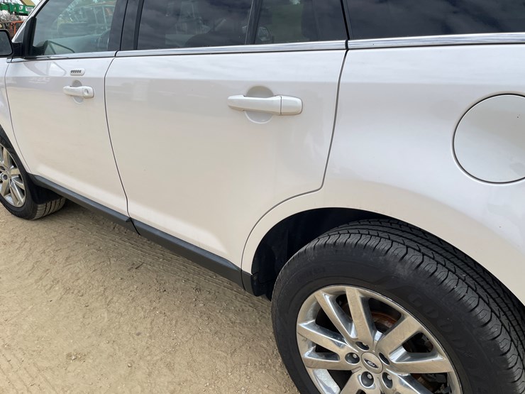 2011-ford-edge-image-29