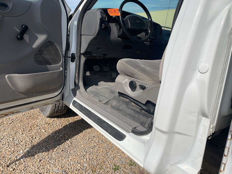 ford-f250-xl-image-49