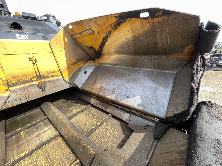 #8612-•-2019-cat-ap100f-asphalt-paver-(aps)-image-32