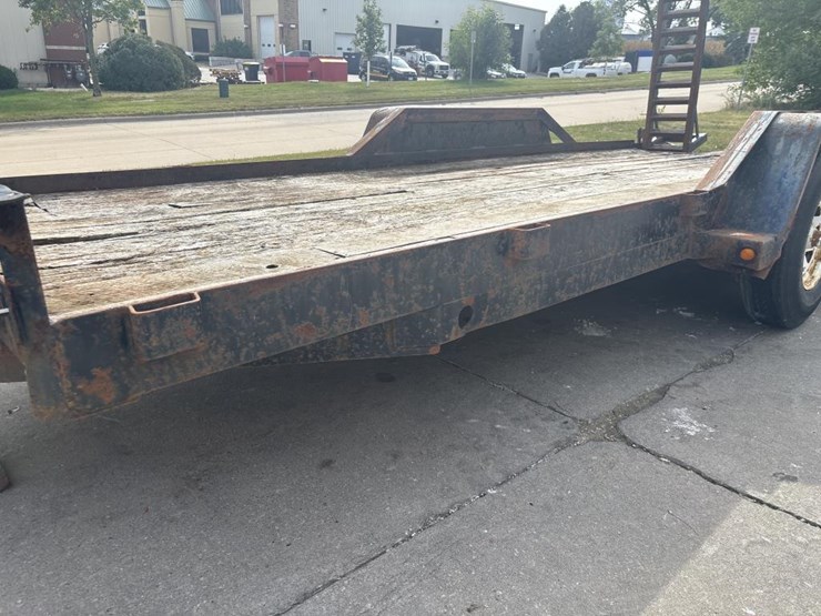 #5075-•-2004-b-&-b-18'-utility-trailer-image-12