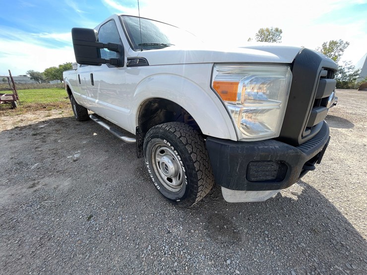 2011-ford-f250-xl-image-16