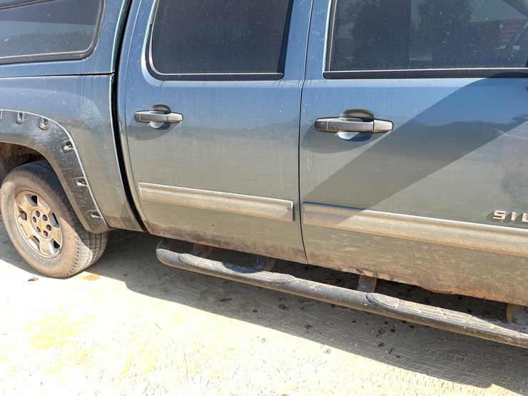 2010-chevrolet-silverado-1500-image-19