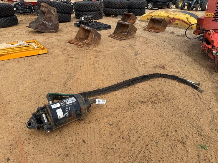 caterpillar-a19b-auger-hyd-excavator-attachment-image-2