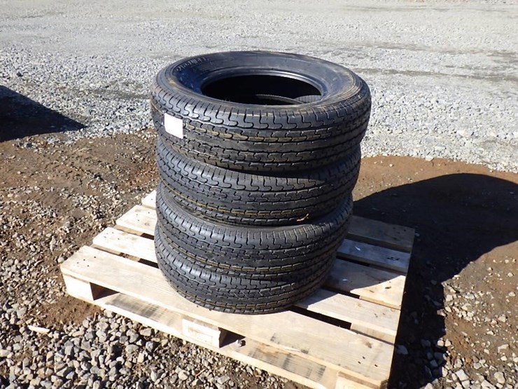 radial-trailer-tires-st205/75r15-image-1