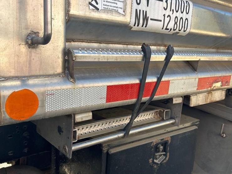 2008-gmc-topkick-c7500-image-16