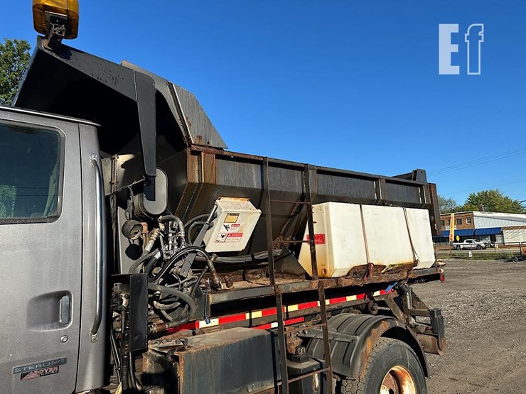 2002-sterling-l8500-image-21