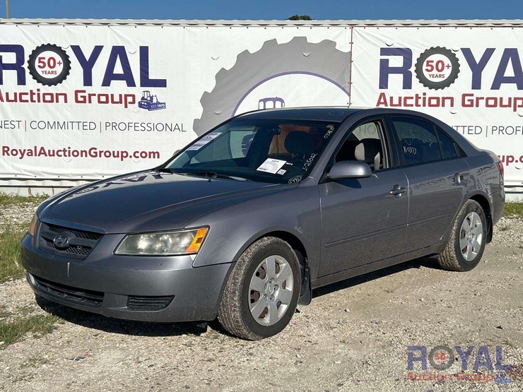 2007-hyundai-sonata-gls-sedan-image-1