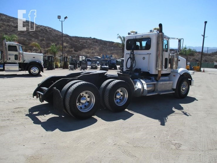2014-peterbilt-367-image-3