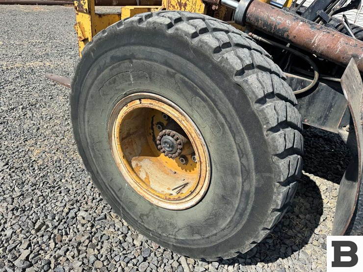 champ-forklift-image-13