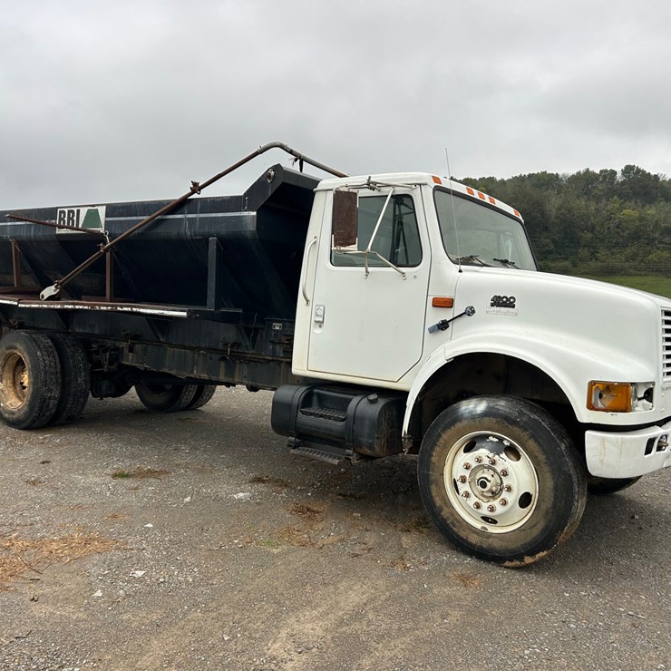 1998 INTERNATIONAL 4900