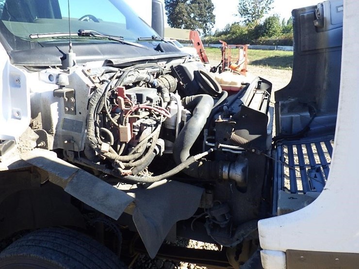 2008-gmc-c5500-11'-s/a-service-truck-image-38