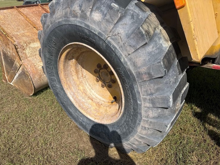 caterpillar-914g-image-18