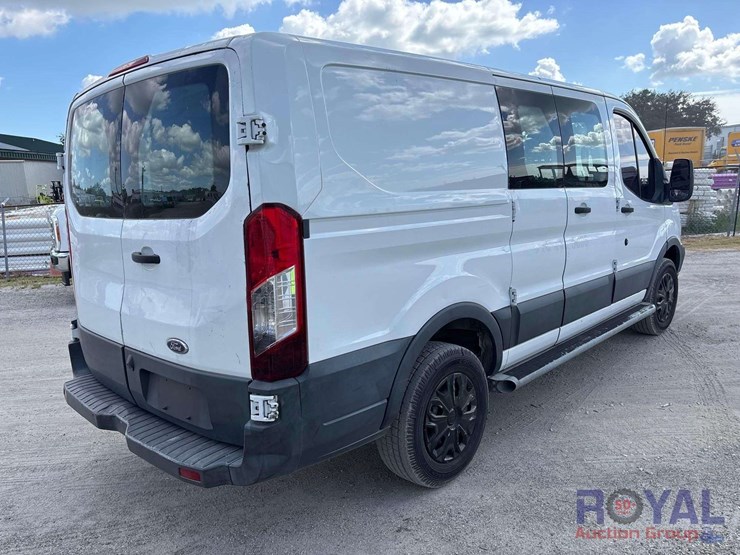 2016-ford-transit-image-3