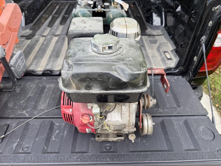 #2118-•-honda-gx270-small-engine-image-2