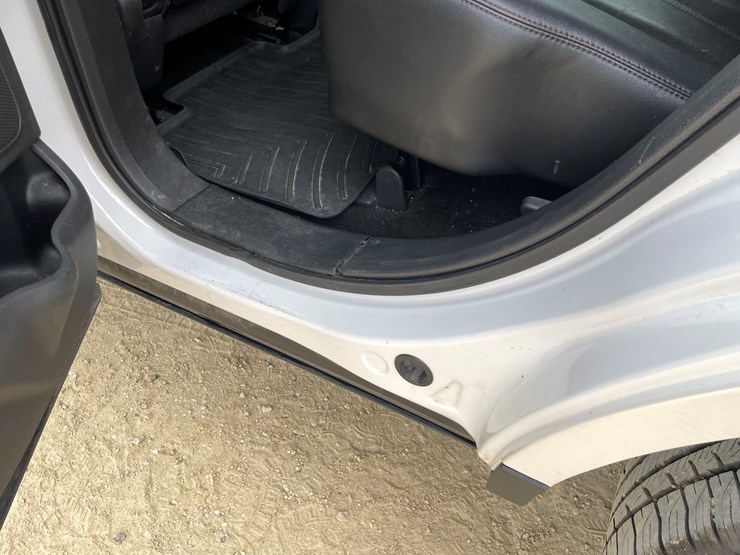 2011-ford-edge-image-36