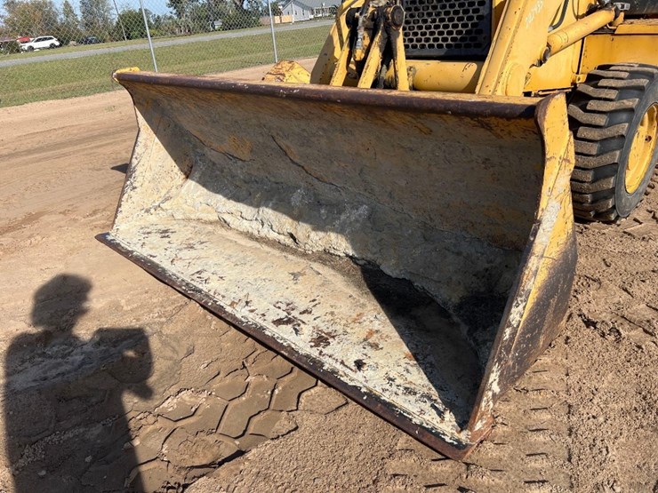 john-deere-310d-image-21