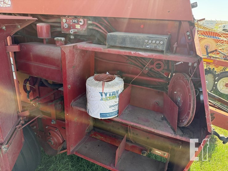 case-ih-8400-32-image-6